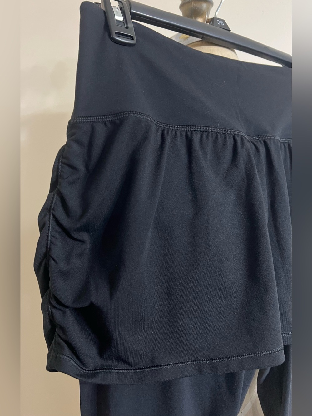 Athleta Elation 2 in 1 7/8 TightBlack Size Medium - Picture 2 of 7